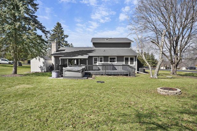 6788 Prairie View Drive, Sun Prairie, WI 53590