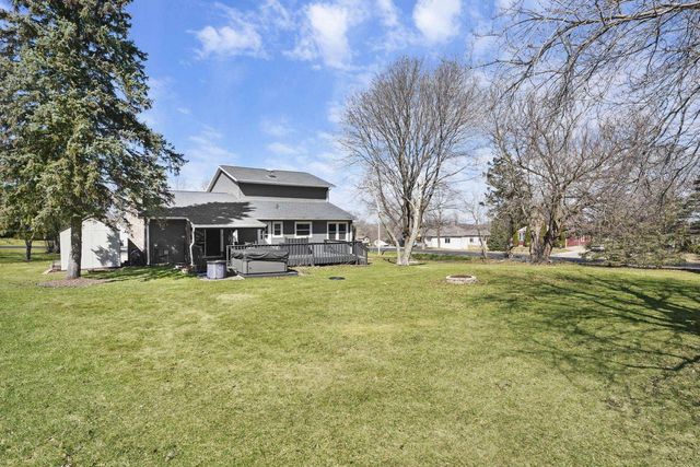 6788 Prairie View Drive, Sun Prairie, WI 53590