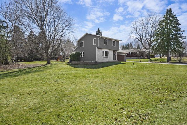 6788 Prairie View Drive, Sun Prairie, WI 53590