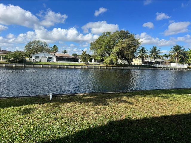 9400 Lime Bay Boulevard 206, Tamarac, FL 33321