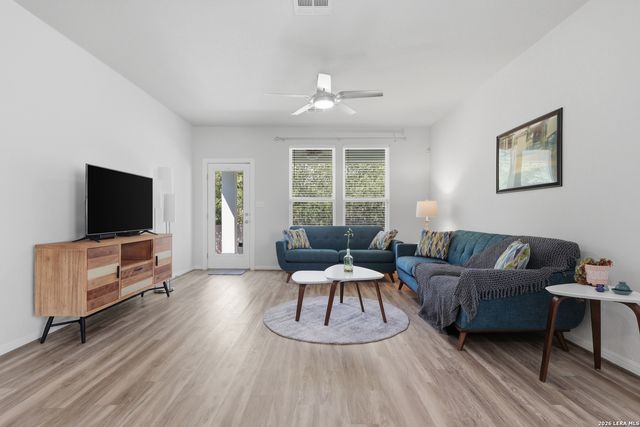 15055 Summer Lynn Pl, San Antonio, TX 78247