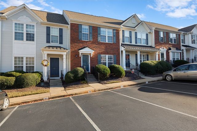 78 Spring Crossing Circle, Greer, SC 29650