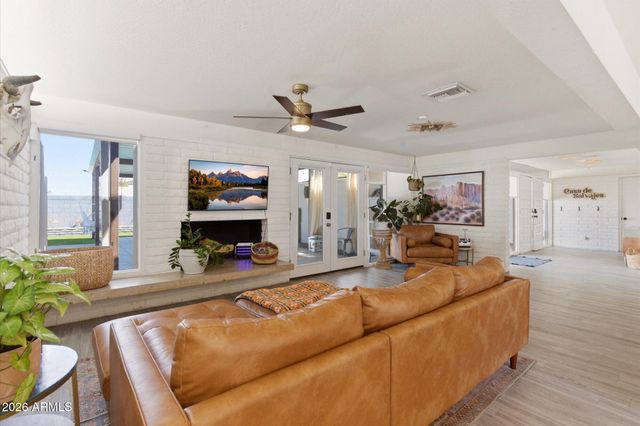 3020 E WETHERSFIELD Road, Phoenix, AZ 85032