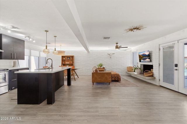 3020 E WETHERSFIELD Road, Phoenix, AZ 85032