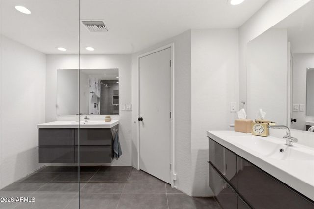 3020 E WETHERSFIELD Road, Phoenix, AZ 85032