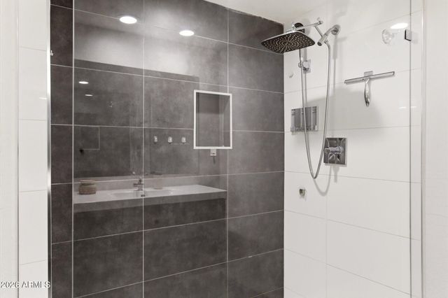 3020 E WETHERSFIELD Road, Phoenix, AZ 85032