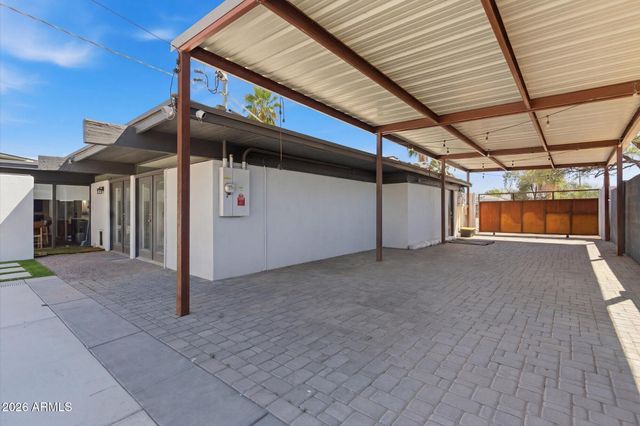 3020 E WETHERSFIELD Road, Phoenix, AZ 85032