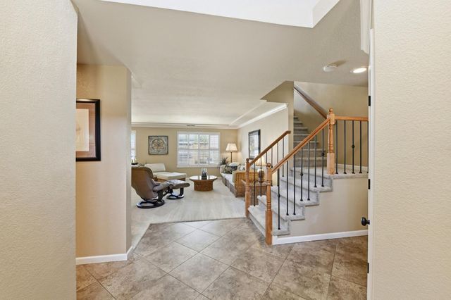 2669 Stockwood Dr, Roseville, CA 95661