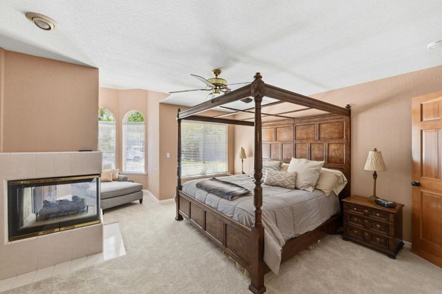 2669 Stockwood Dr, Roseville, CA 95661