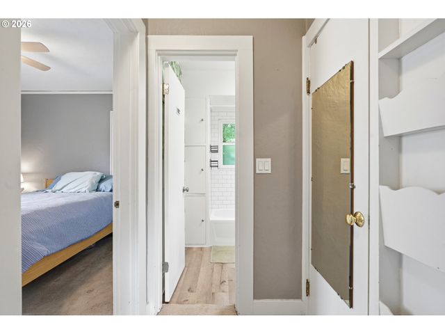 625 Ne BUFFALO St, Portland, OR 97211