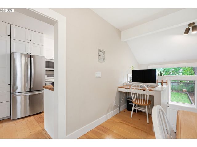 625 Ne BUFFALO St, Portland, OR 97211