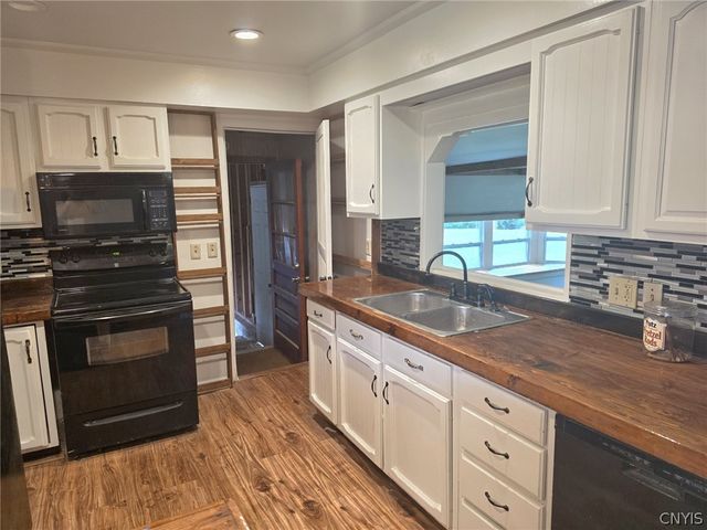 1041 Old State Route 31, Elbridge, NY 13080