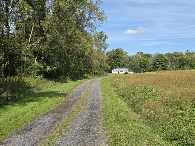 1041 Old State Route 31, Elbridge, NY 13080