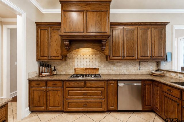 820 Cambridge Bend, Tyler, TX 75703