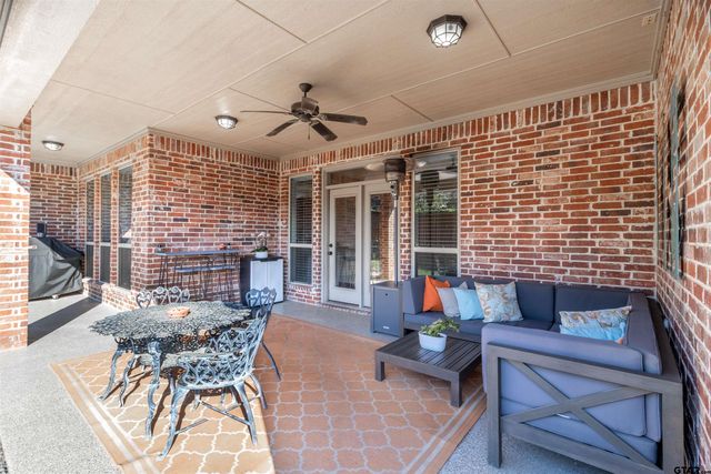 820 Cambridge Bend, Tyler, TX 75703