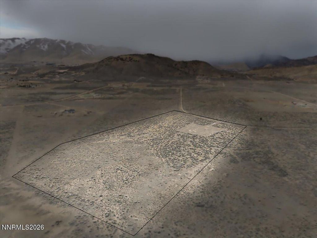 Image 5 of property listing at 105 Lonestar Circle, Reno, NV 89508