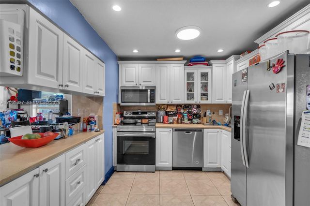 2729 Sunshine Blvd, Miramar, FL 33023