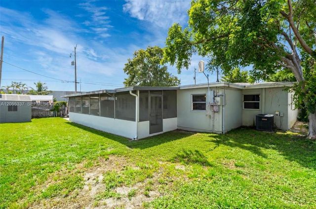 2729 Sunshine Blvd, Miramar, FL 33023