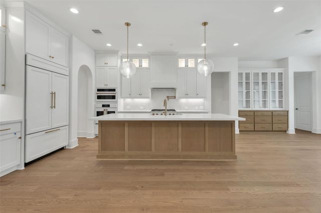 1710 Hidalgo Pass Court, College Station, TX 77845
