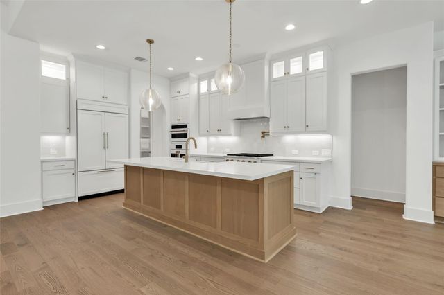 1710 Hidalgo Pass Court, College Station, TX 77845
