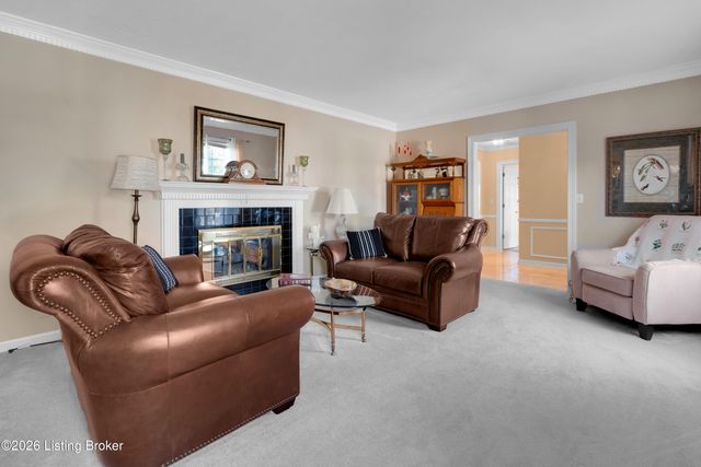 10310 Amberwell Park Rd, Louisville, KY 40241