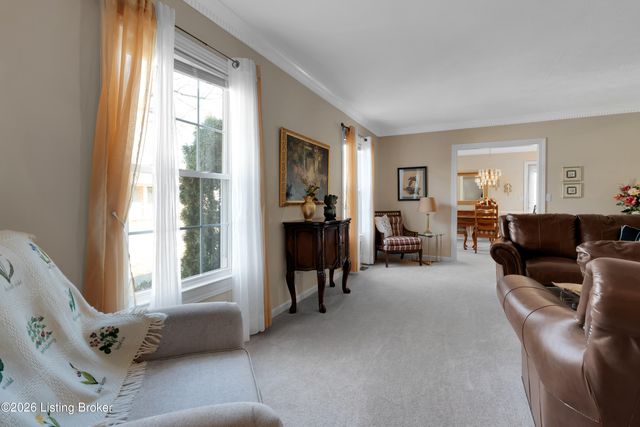 10310 Amberwell Park Rd, Louisville, KY 40241