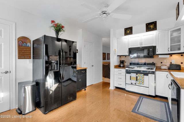 10310 Amberwell Park Rd, Louisville, KY 40241