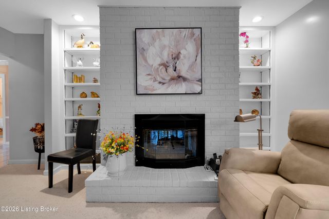 10310 Amberwell Park Rd, Louisville, KY 40241