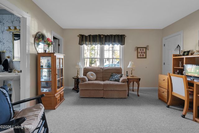 10310 Amberwell Park Rd, Louisville, KY 40241