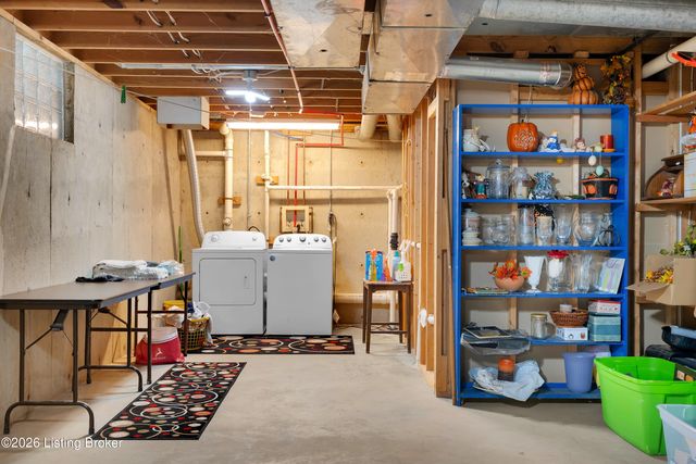 10310 Amberwell Park Rd, Louisville, KY 40241