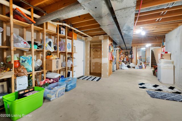 10310 Amberwell Park Rd, Louisville, KY 40241