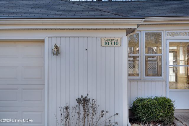 10310 Amberwell Park Rd, Louisville, KY 40241