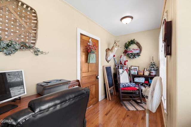 989 E Dumplin Valley Road, Jefferson City, TN 37760