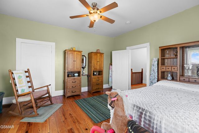 989 E Dumplin Valley Road, Jefferson City, TN 37760