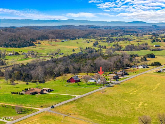 989 E Dumplin Valley Road, Jefferson City, TN 37760