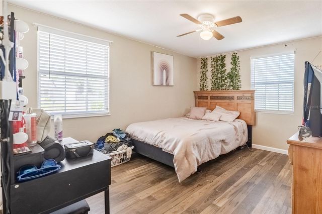 729 E LAKE AVENUE, Eagle Lake, FL 33839