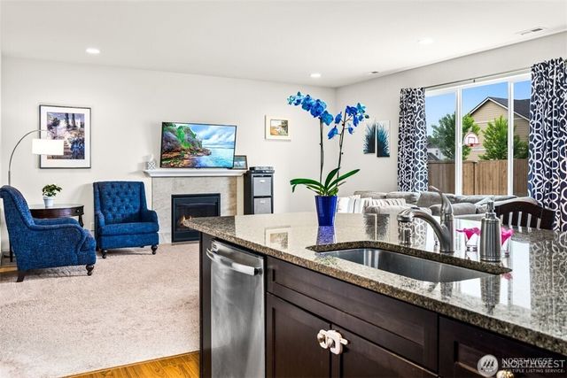 1112 27th Street NW, Puyallup, WA 98371