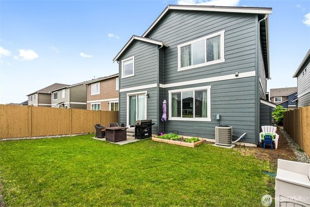 1112 27th Street NW, Puyallup, WA 98371