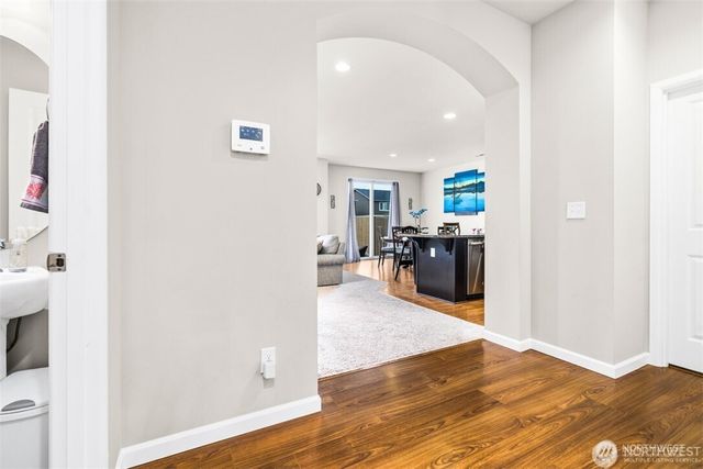 1112 27th Street NW, Puyallup, WA 98371
