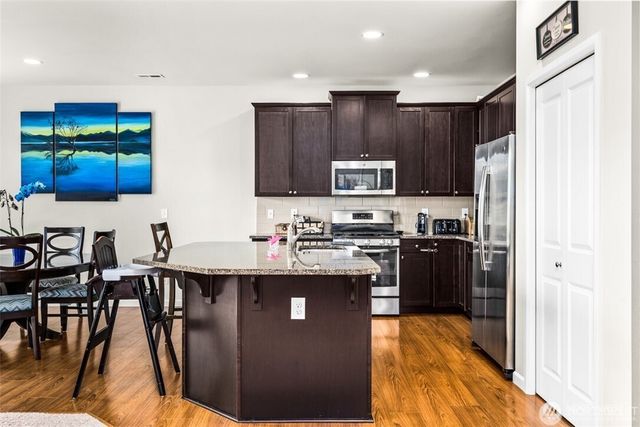 1112 27th Street NW, Puyallup, WA 98371