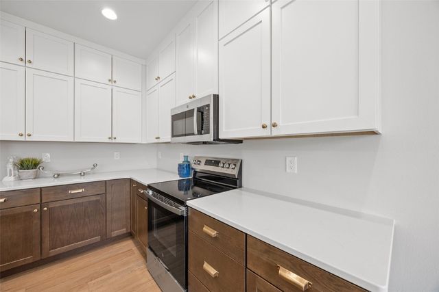 9124 Grand Oaks Drive NE, Cedar Rapids, IA 52402