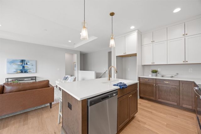 9124 Grand Oaks Drive NE, Cedar Rapids, IA 52402