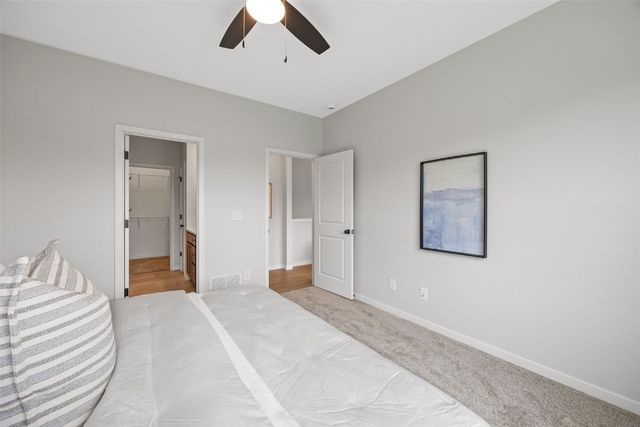 9124 Grand Oaks Drive NE, Cedar Rapids, IA 52402