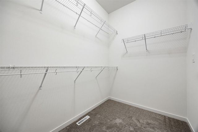 9124 Grand Oaks Drive NE, Cedar Rapids, IA 52402