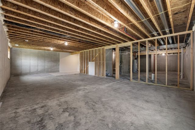 9124 Grand Oaks Drive NE, Cedar Rapids, IA 52402