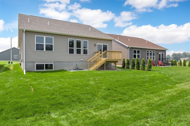 9124 Grand Oaks Drive NE, Cedar Rapids, IA 52402