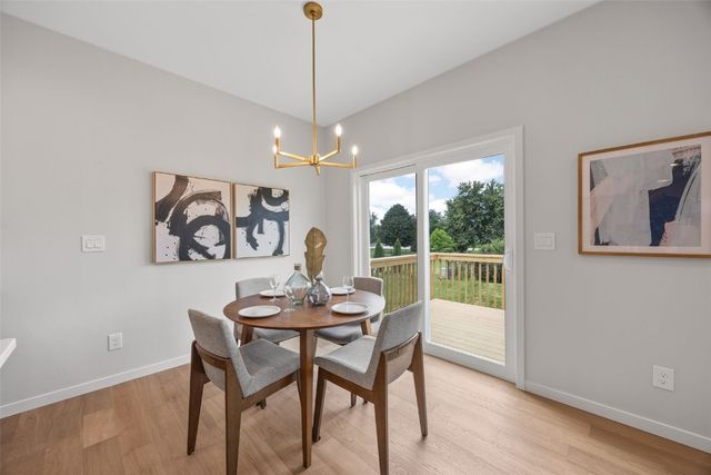 9124 Grand Oaks Drive NE, Cedar Rapids, IA 52402