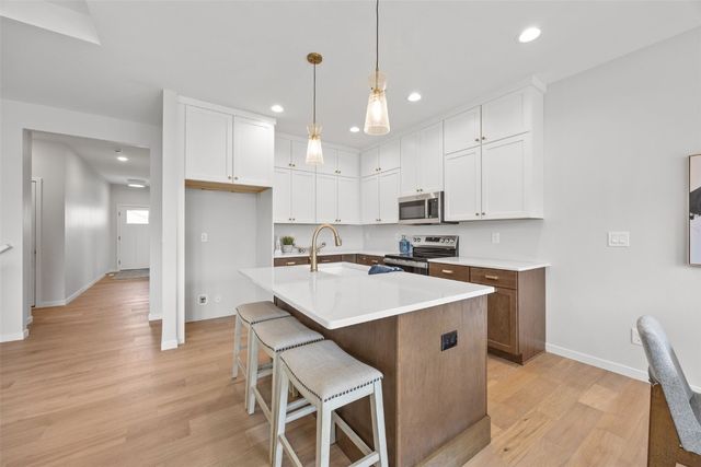 9124 Grand Oaks Drive NE, Cedar Rapids, IA 52402