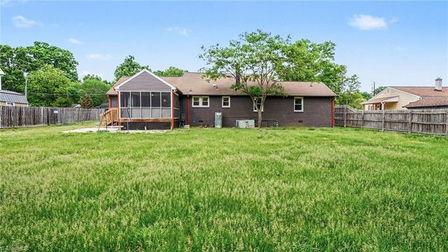 2442 Hoskins Road, Burlington, NC 27215