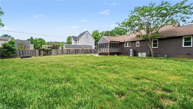 2442 Hoskins Road, Burlington, NC 27215